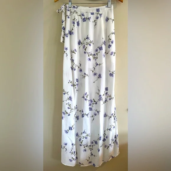 Tobi | Floral Wrap Maxi Skirt, Size XS ✨ - Picture 7 of 11